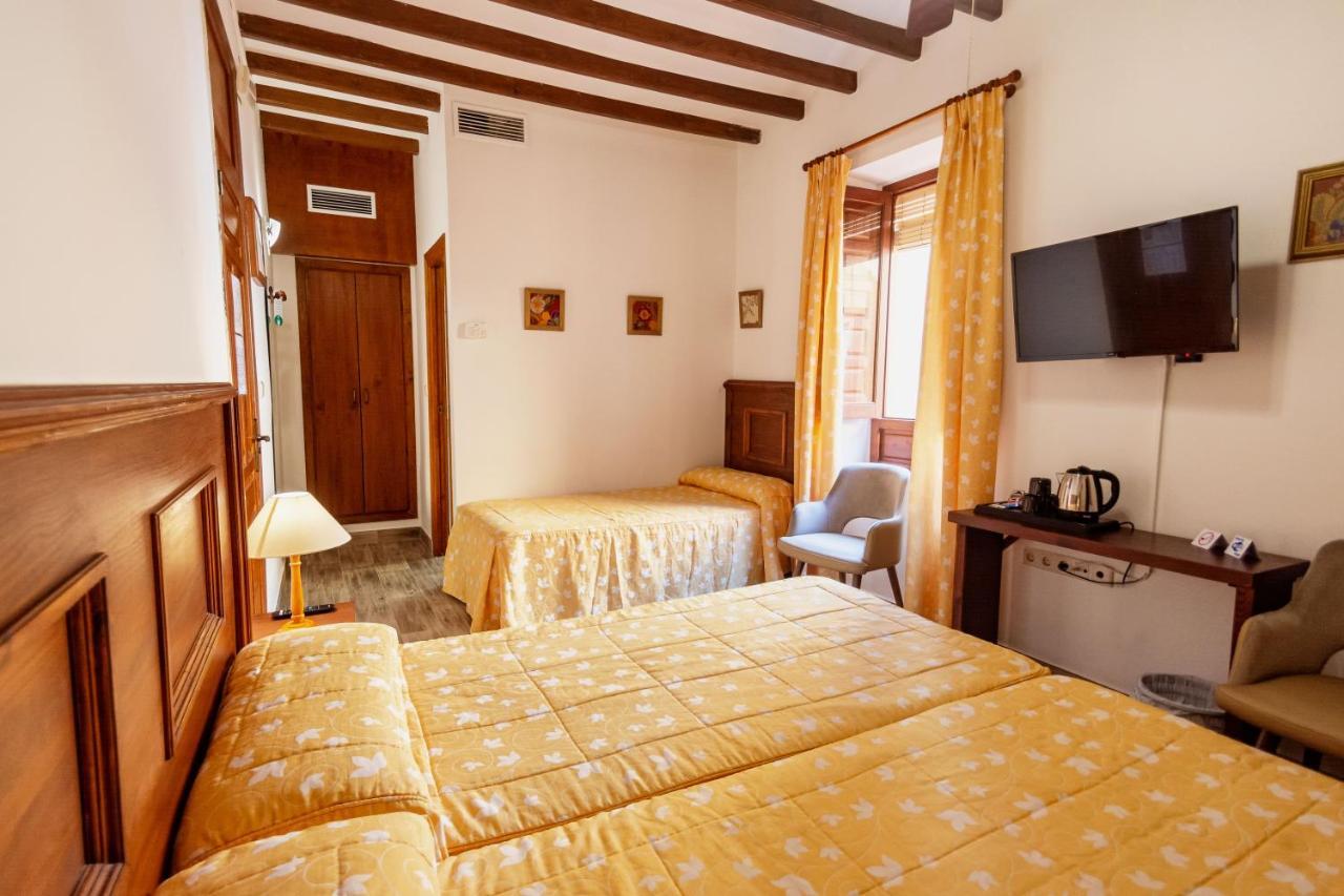 Hostal Loreto Denia Exterior foto