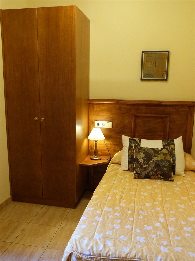 Hostal Loreto Denia Exterior foto