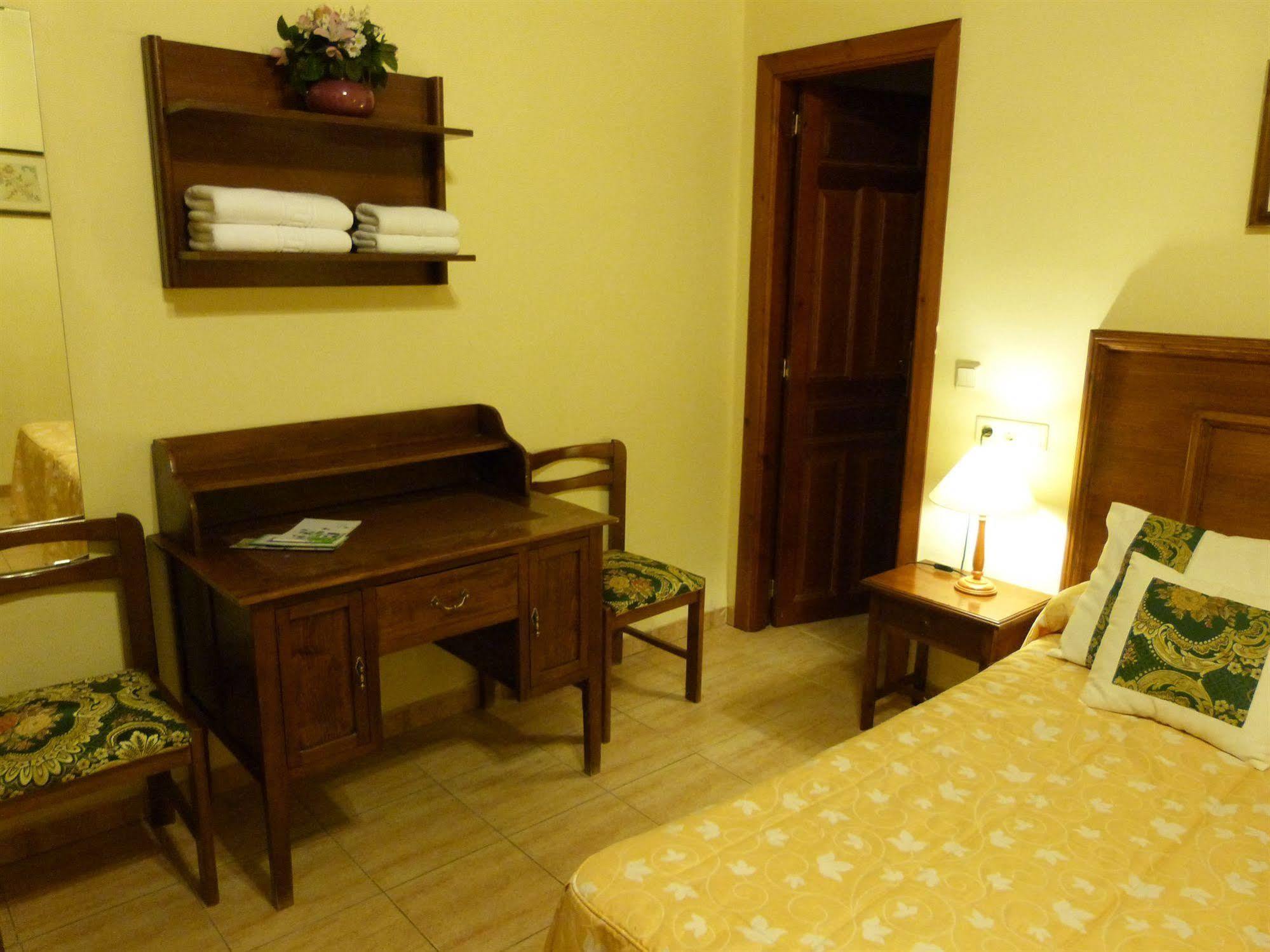 Hostal Loreto Denia Exterior foto